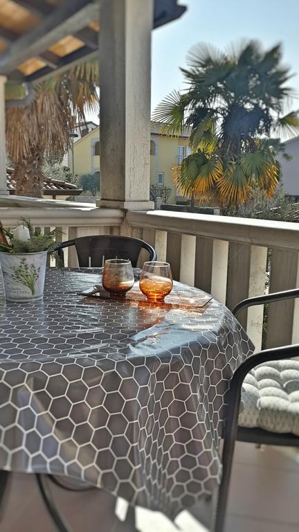 Apartment Maras Πόρετς Εξωτερικό φωτογραφία